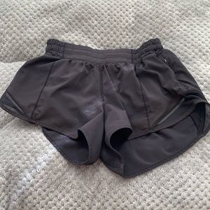 Black Lululemon Hotty Hots